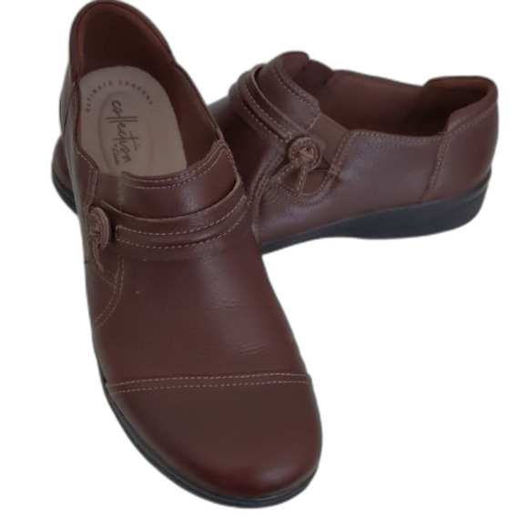Clarks Brown Leather Flats - Picture 1 of 8